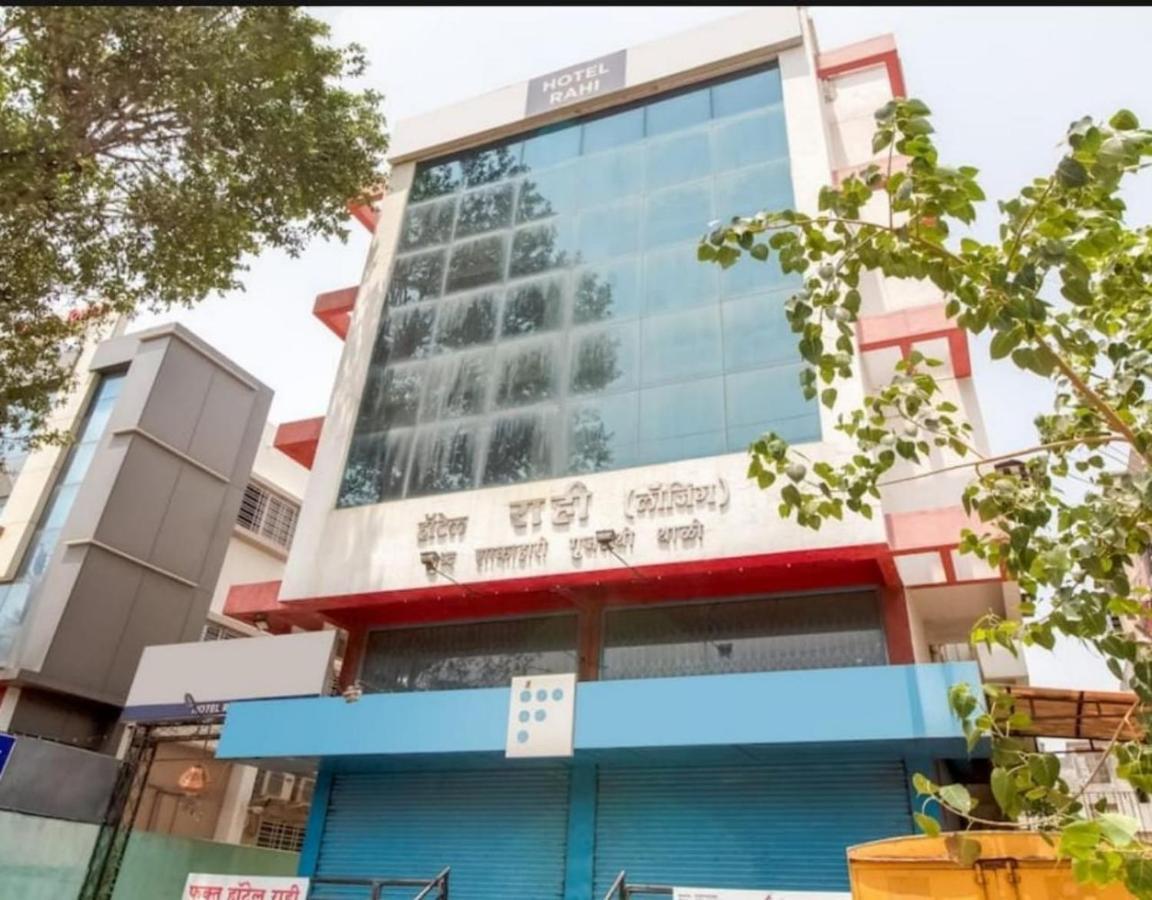 Hotel Rahi Nashik Exteriör bild
