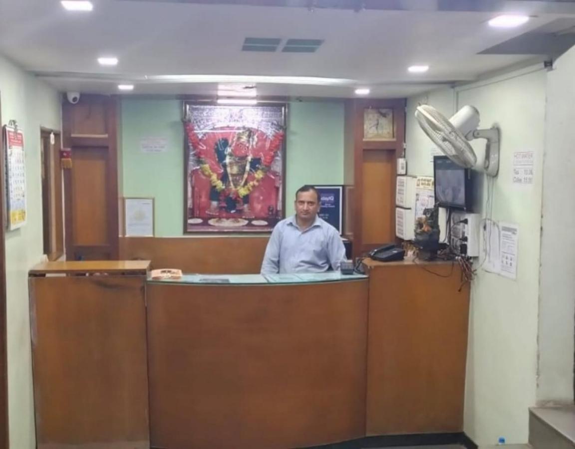 Hotel Rahi Nashik Exteriör bild