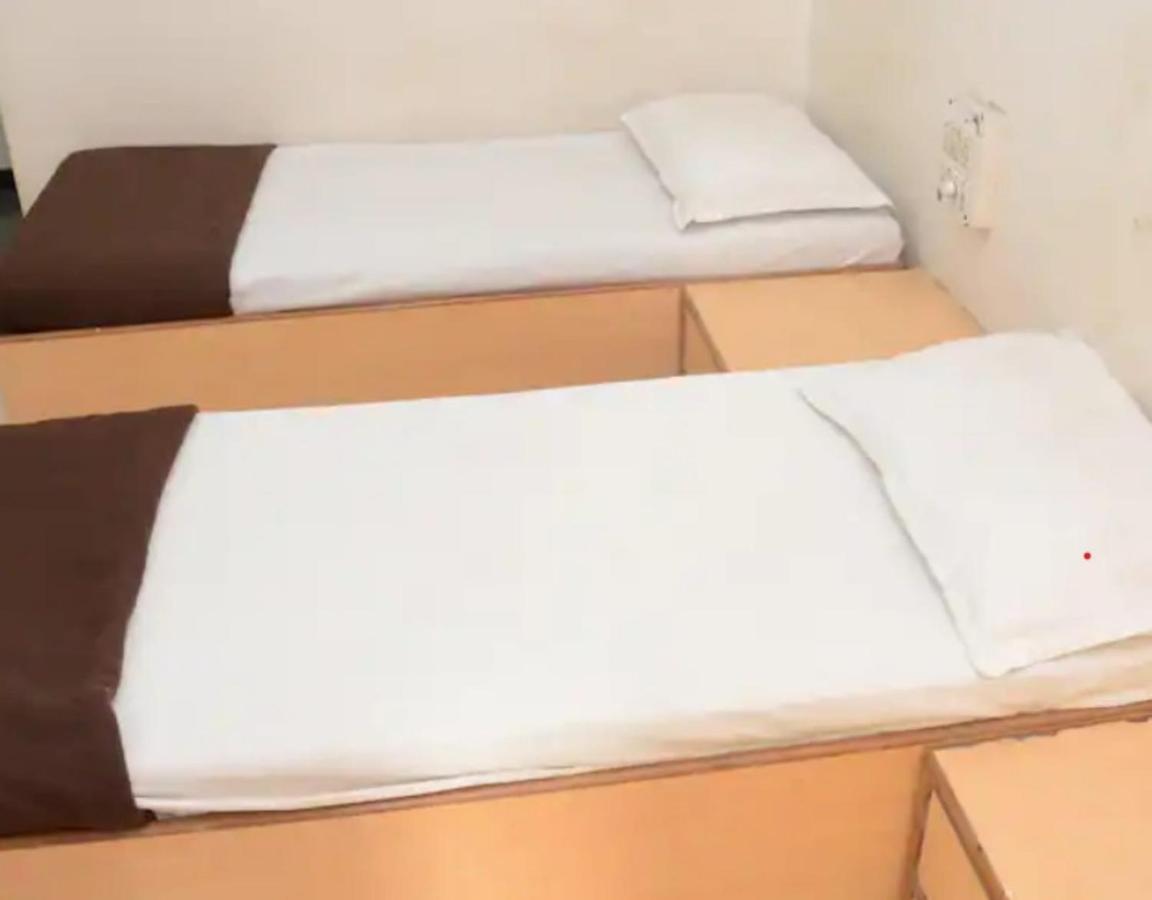 Hotel Rahi Nashik Exteriör bild